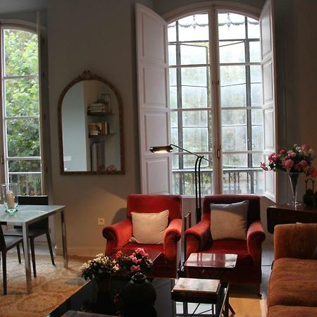 Luxurious 2 Bedroom Flat In A Historic Building Seville Exterior photo